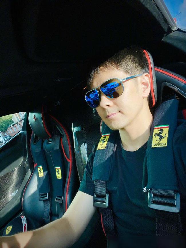 {21點}(林志颖6000万跑车) {21點}(林志颖6000万跑车)